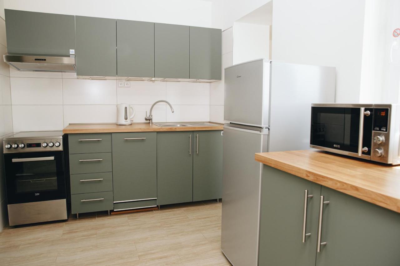 Alisa Apartments Kostomlaty nad Labem Экстерьер фото