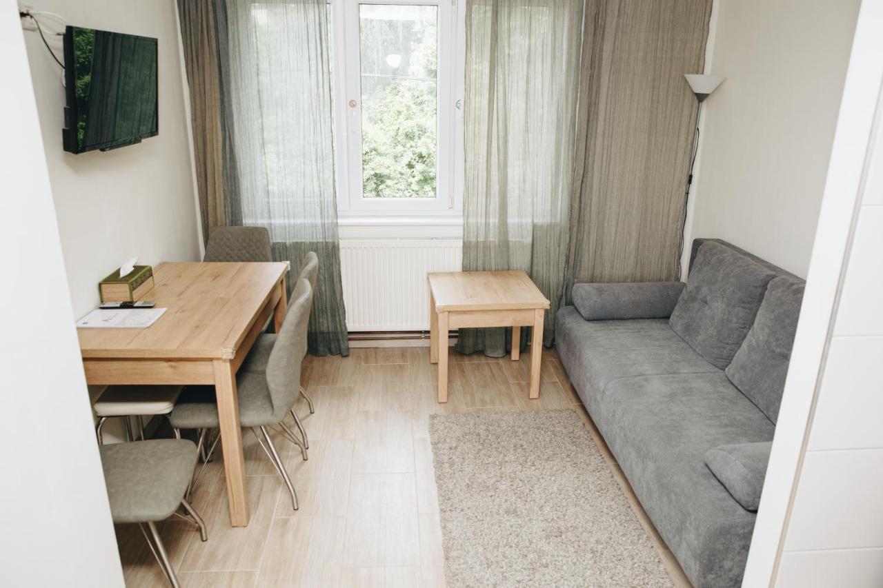 Alisa Apartments Kostomlaty nad Labem Экстерьер фото